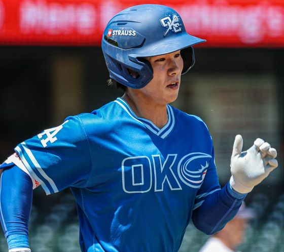 트리플A에서 활약 중인 김헤성이 더블헤더 경기에 선발 출전해 안타를 추가했다. 사진은 2025시즌 LA다저스 산하 트리플A팀 오클라호마시티 코메츠에서 활약 중인 김혜성의 모습. /사진=MILB 홈페이지 캡처