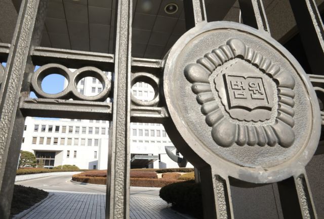 대법원이 논쟁이 있었던 존엄사를 2008년 5월21일에 처음 인정했다. 대법원이 사진은 대법원의 모습. /사진=뉴시스