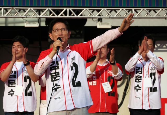 김문수 국민의힘 대선 후보가 21일 한미동맹 강화 의지를 내비쳤다. 사진은 전날 경기 스타필드 하남에서 유세하는 김 후보. /사진=뉴시스