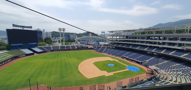 창원NC파크가 인명사고 두 달만인 오는 30일 재개장한다. 사진은 지난 19일 안전점검을 마친 경남 창원NC파크의 모습. /사진=뉴시스