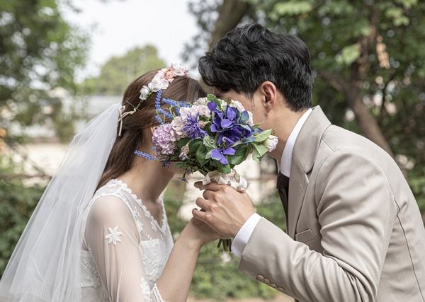 세 번 결혼한 남성이 이혼한 두 명의 전처, 현 아내와 한집살이를 하고 있다. 사진은 기사의 이해를 돕기 위한 자료 사진. /사진=이미지투데이