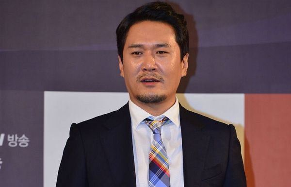 가수 JK김동욱이 그룹 에스파 카리나를 둘러싼 정치색 해프닝에 대해 입장을 밝혔다. 사진은 가수 JK김동욱 모습. /사진=뉴시스