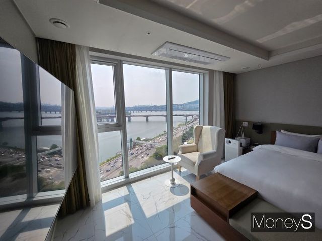 커뮤니티가 발달한 고급 단지일수록 앱의 활용도가 크다. 사진은 홈노트타운을 통해 대실한 트리마제 게스트하우스 내부 모습. /사진=이화랑 기자