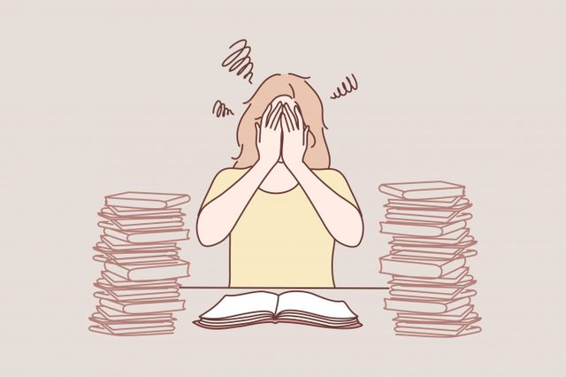 시험 기간만 되면 미신에 집착하는 엄마를 둔 고등학교 3학년 학생이 고민을 공유해 많은 공감을 받았다. /사진=이미지투데이