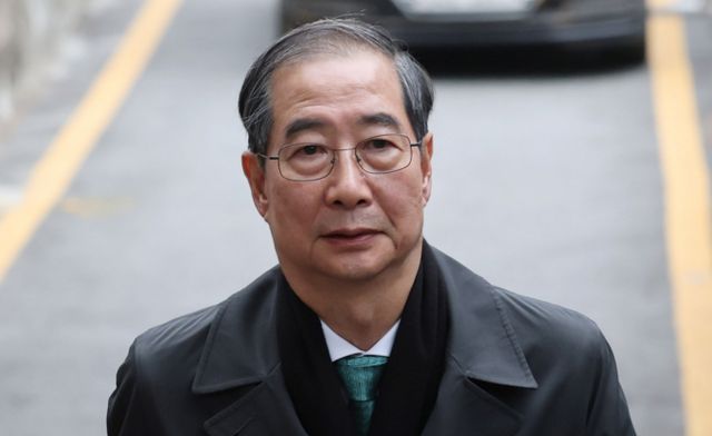 한덕수 무소속 대선 예비후보가 관훈토론회에 참석해 대통령에 당선된 뒤 개헌에 성공하면 즉시 직을 내려놓겠다고 밝혔다. /사진=뉴시스