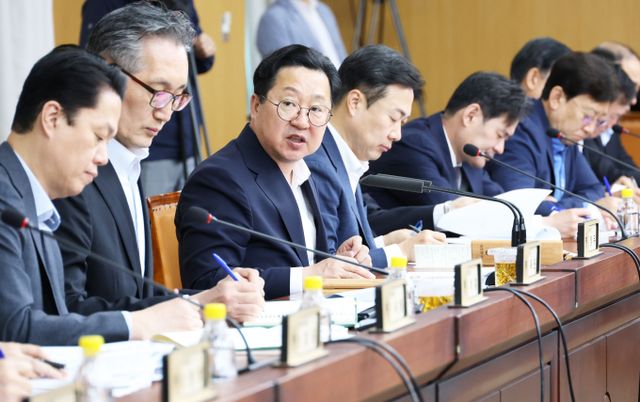 이장우 대전시장이 7일 대전시청 대회의실에서 확대간부회의를 주재하고 있다. /사진=뉴시스 제공