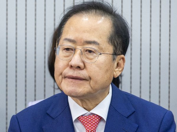 홍준표 전 대구시장이 국민의힘 지도부를 질타했다. 사진은 제21대 대통령후보자 국민의힘 3차 경선 진출자를 발표하는 지난달 29일 오후 서울 여의도 국민의힘 중앙당사에서 홍준표 후보가 결과를 기다리고 있는 모습. /사진=뉴시스(국회사진기자단)