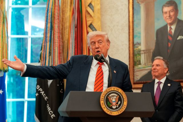 도널드 트럼프 미국 대통령이 8일(이하 현지시각) 무역합의를 발표할 예정이다. 사진은 트럼프 대통령이 지난 6일 미국 워싱턴D.C 백악관에서 열린 스티브 윗코프 특사 취임식에서 연설하는 모습. /사진=로이터