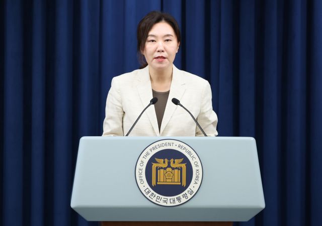 강유정 대통령실 대변인이 10일 정부 부처 차관급 인사 내용을 설명했다. 사진은 강 대변인 모습. /사진=뉴스1