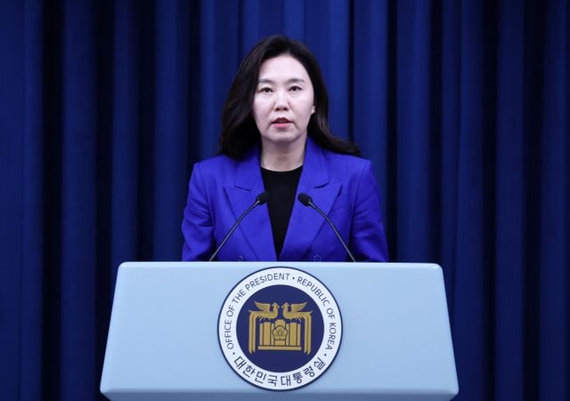 국민추천제에 대한 국민들의 관심이 뜨겁다고 대통령실이 밝혔다. 사진은 11일 서울 용산구 대통령실에서 브리핑하는 강유정 대통령실 대변인. /사진=뉴스1