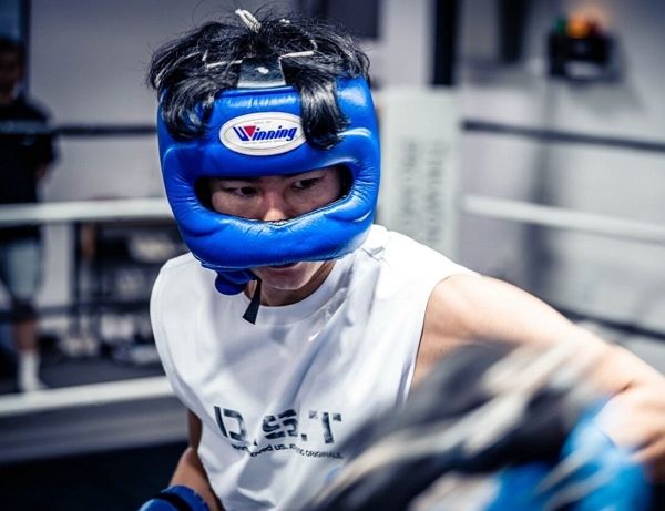 무면허 운전을 하다 달아난 불법체류자가 프로 폭서 경찰관에게 붙잡혔다. 사진은 복싱 훈련 중인 수원서부경찰서 경비교통과 소속 조여훈 경사의 모습. /사진=뉴스1(경기남부경찰청 제공)