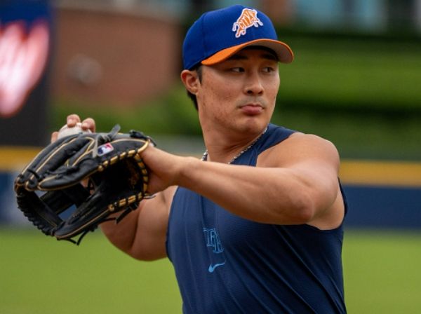 마이너리그 트리플A에서 재활 경기를 뛰던 김하성이 햄스트링 부상으로 인해 빅리기 복귀가 연기됐다. 사진은 탬파베이 레이스 산하 더럼 불스에서 활약 중인 김하성 모습. /사진=더럼 불스 인스타그램 캡처