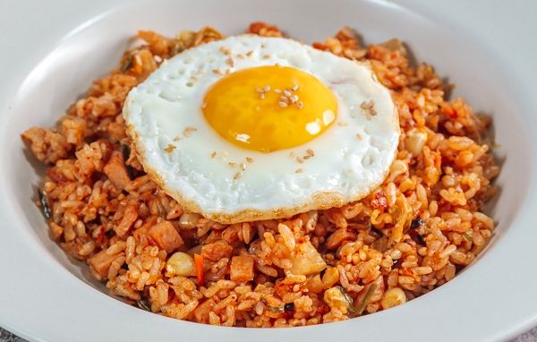 주문과 다른 메뉴를 내놓고 제값을 받았다가 소비자에게 항의를 받았다는 사장의 사연이 전해졌다. 사진은 기사의 이해를 돕기 위한 자료 사진. /사진=클립아트코리아