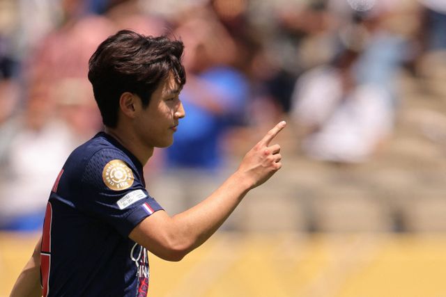 파리 생제르맹(PSG)가 클럽월드컵 첫 경기에서 대승을 거뒀다. 사진은 16일(한국시각) 미국 캘리포니아주 로스앤젤레스 로즈볼 스타디움에서 열린 2025 국제축구연맹(FIFA) 클럽월드컵 조별리그 B조 1차전 아틀레티코 마드리드와 PSG의 경기에서 골을 넣은 이강인의 모습. /사진=로이터