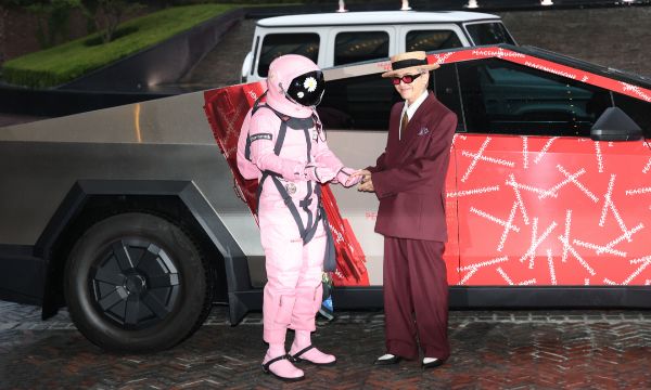 일론 머스크가 빅뱅 멤버 지드래곤이 테슬라 사이버트럭에 탄 영상을 리트윗해 화제다. 사진은 빅뱅 멤버 지드래곤이 '피스마이너스원 프리미엄 하이볼 론칭 파티-더 시그널(THE SIGNAL)'에 참석한 모습. /사진=뉴스1