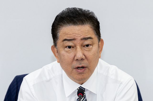 김병기 더불어민주당 원내대표가 17일 첫 원내대책회의를 주재했다. 사진은 이날 오전 서울 여의도 국회에서 열린 원내대책회의에서 발언하는 김 원내대표. /사진=뉴스1