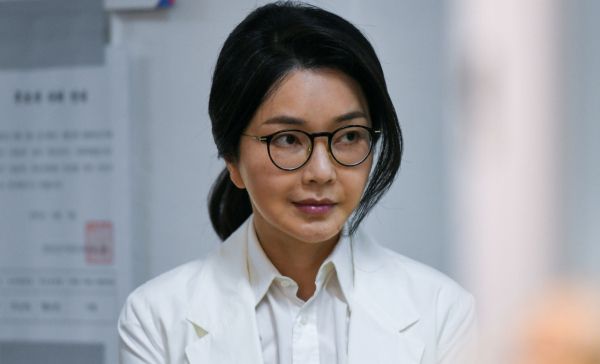 김건희 여사가 극심한 우울증을 호소해 병원에 입원하자 김대식 국민의힘 의원이 입장을 밝혔다. 사진은 김 여사 제21대 대통령선거일인 지난 3일 서울 서초4동 제3투표소로 투표를 위해 입장한 모습. /사진=뉴시스