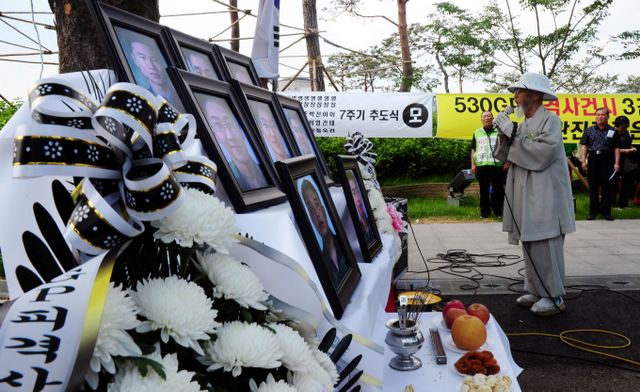 2005년 6월19일 제28보병사단 530GP에서 복무 중인 김동민 일병이 내무반에서 자고 있는 전우들을 향해 총기 난사를 벌였다. 사진은 2012년 6월19일 서울 용산구 전쟁기념관 앞에서 연천530GP피격사건진상규명을 촉구하는 국민대회를 하는 모습. /사진=뉴시스