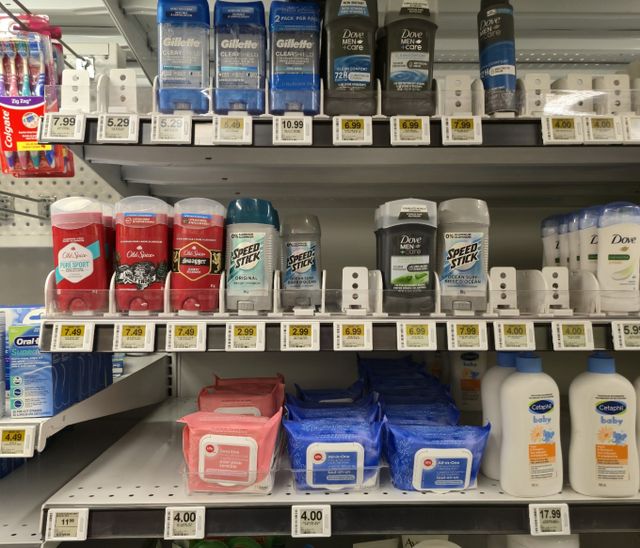 북미 대표 유통기업 로블로 컴퍼니즈(Loblaw Companies Ltd.)가 올해도 솔루엠과의 협업을 확대한다. 사진은 로블로 매장에 솔루엠의 ESL 제품이 설치된 모습. /사진=솔루엠 제공