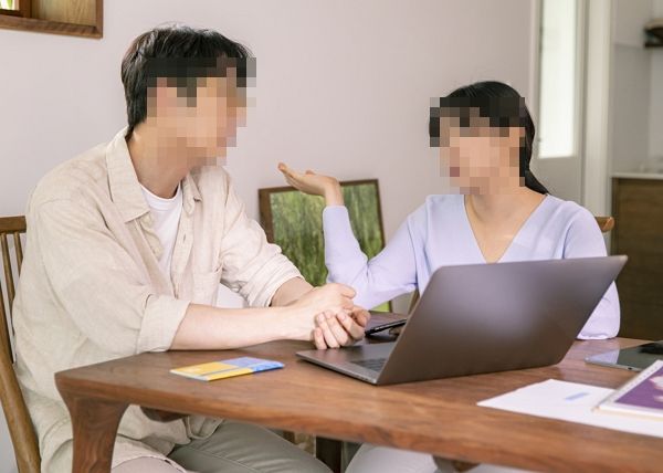 챗GPT와 욕설 섞인 대화를 주고받는 남자친구의 행동을 보고 충격받은 여성의 사연이 전해졌다. 사진은 기사의 이해를 돕기 위한 자료 사진. /사진=클립아트코리아