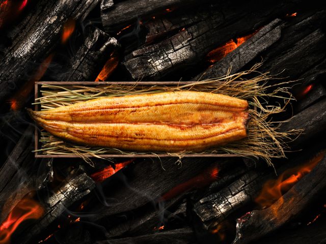 장수장어대전 방배본점의 볏짚 훈연 장어구이. /사진=다이어리알