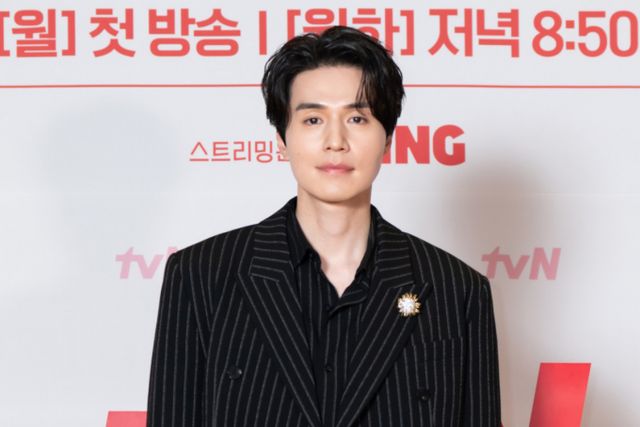 정치적 소신을 드러내 왔던 배우 이동욱이 투표의 중요성을 강조했다. 사진은 지난 3월 온라인으로 진행된 tvN 월화드라마 '이혼보험' 제작발표회에 참석한 배우 이동욱. /사진=tvN 제공