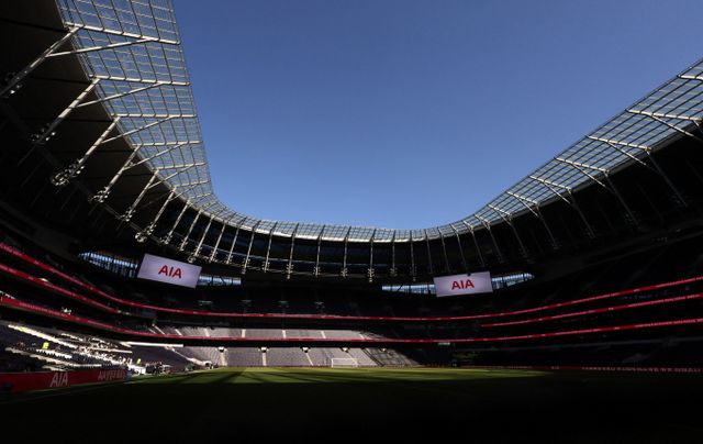 토트넘 홋스퍼가 동성애 혐오 발언을 외친 관중을 제제하지 않아 잉글랜드축구협회(FA)로부터 1억4000만원의 벌금형을 선고받았다. 사진은 토트넘의 홈 구장인 토트넘 홋스퍼 스타디움의 전경. /사진=로이터