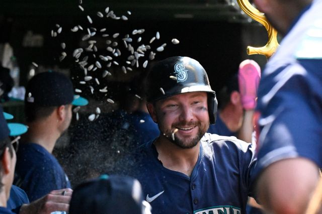 시애틀 매리너스 칼 롤리가 세 경기 연속 홈런포를 쏘아올렸다. 사진은 시애틀에서 활약 중인 롤리의 모습. /사진=로이터