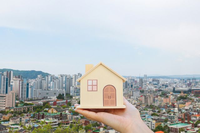 실시간 종합경제미디어 머니S가 23일 서울 중구 을지로에 위치한 페럼타워 페럼홀에서 '불확실성 시대를 넘어, 부동산 정책과 트렌드'를 주제로 제19회 머니톡콘서트를 개최했다./사진=클립아트코리아