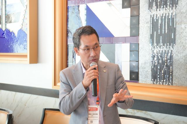 SK바이오팜의 세노바메이트(미국명 엑스코프리) 후속 제품이 주목된다. 사진은 바이오USA 기자 간담회에 참석한 이동훈 SK바이오팜 사장. /사진=SK바이오팜