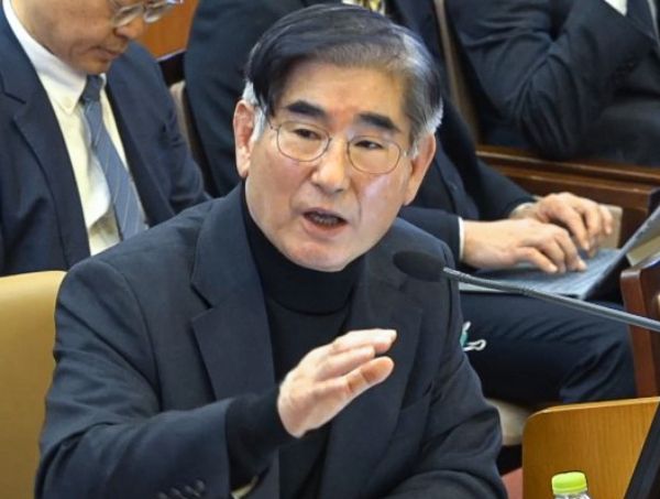 김용현 전 국방부 장관이 추가 구속됐다. 사진은 김용현 전 국방부 장관이 지난 1월23일 오후 서울 종로구 헌법재판소에서 열린 윤석열 대통령 탄핵심판 4차변론에 증인으로 출석해 발언하고 있는 모습. /사진=뉴스1(헌법재판소 제공)