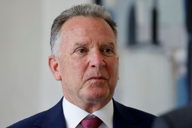 미국 중동 특사가 이란과 대화 중이며 포괄적 평화 협정을 추구한다고 강조했다. 사진은 스티브 위트코프 백악관 중동 특사가 지난 4월17일 프랑스 파리 엘리제궁에서 열린 회담에 참석한 모습. /사진=로이터