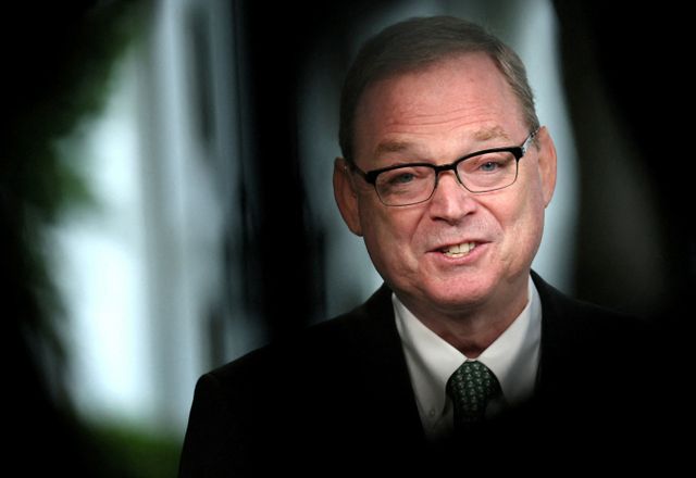 미국 백악관이 다음달 초부터 관세 협상 타결이 진행될 예정이라고 밝혔다. 사진은 케빈 해셋 국가경제위원회(NEC) 위원장이 지난달 9일(현지시각) TV 인터뷰를 하는 모습. /사진=로이터 