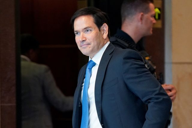 마코 루비오 미국 국무장관이 다음달 10일 말레이시아에서 열리는 아세안지역안보포럼(ARF) 외교장관회의에 참석 전후로 방한하는 일정이 논의되고 있다. 사진은 루비오 장관이 지난 26일(현지시각) 미국 워싱턴D.C 국회의사당에서 비공개 브리핑을 마친 모습. /사진=로이터