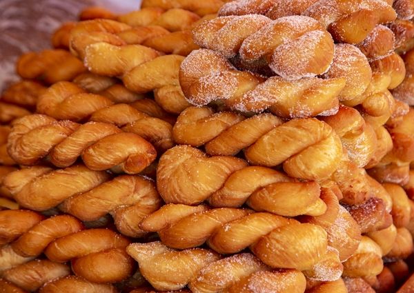 충치 있는 아이에게 설탕 묻힌 꽈배기를 팔았다며 자영업자를 원망한 손님때문에 골머리를 앓는다는 사연이 전해졌다. 사진은 기사 내용과 직접적인 관련이 없음. /사진=클립아트코리아