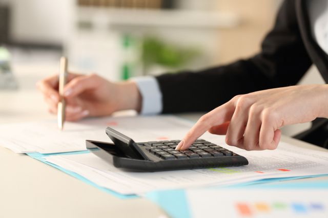 오는 7월부터 국민연금 가입자의 월 보험료가 오른다. 사진은 기사 내용과 무관. /사진=클립아트코리아 