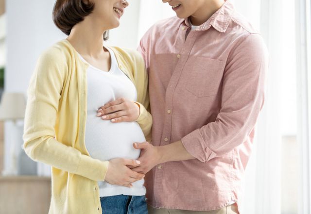 중고 거래 앱이 최근 불륜 만남으로 활용되고 있다. 사진은 기사내용과 무관. /자료사진=클립아트코리아