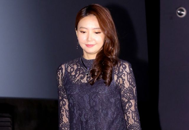  배우 임성언이 남편 이창섭 석정도시개발 회장의 횡령 의혹 여파로 인해 사실상 방송 활동을 이어나가지 못할 상황에 놓였다. 사진은 지난 2016년 2월 서울 왕십리CGV에서 열린 영화 '멜리스' 언론시사 및 간담회에 참석한 배우 임성언. /사진=머니투데이