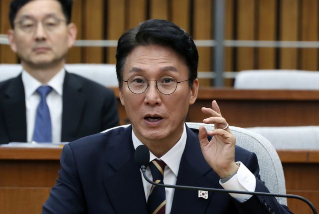 국회가 다음달 3일 서울 여의도 국회 본회의를 통홰 김민석 국무총리 후보자 인준안과 추가경정예산안을 같이 처리할 예정이다. 사진은 지난 25일 김민석 국무총리 후보자가 서울 여의도 국회에서 열린 인사청문회에서 발언하고 있는 모습. /사진=뉴시스