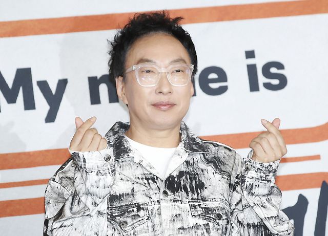 방송인 겸 DJ 박명수가 30일 '박명수의 라디오쇼'에 정신과 상담을 받았던 사실을 털어놨다. 사진은 지난해 6월20일 방송인 박명수가 서울 마포구 상암동 스탠포드호텔에서 열린 예능프로그램 제작발표회에 참석해 포즈를 취하고 있는 모습. /사진=뉴스1