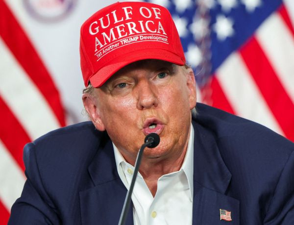 도널드 트럼프 미국 대통령이 일본에 대한 상호관세율을 높을 수 있다고 언급했다. 사진은 도널드 트럼프 미국 대통령이 지난 1일(현지시각) 미국 플로리다주 오초피에 있는 '앨리게이터 앨커트래즈'로 불리는 임시 이민자 구금시설을 찾아 연설하고 있는 모습. /사진=로이터