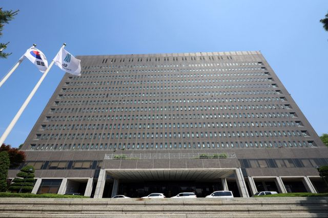 이재명 대통령이 서울중앙지검장에 전진우 서울북부지검장을 임명하는 등 첫 검찰 고위직 인사를 단행했다. 사진은 지난 5월14일 서울중앙지검의 모습. /사진=뉴스1