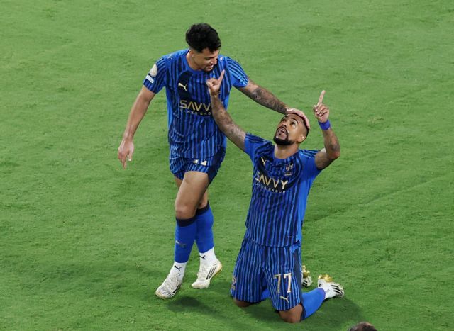 알 힐랄이 유럽의 강팀 맨체스터 시티를 꺾고 클럽월드컵 8강에 진출했다. 사진은 1일(한국시각) 미국 플로리다주 올랜도 캠핑 월드 스타디움에서 열린 2025 국제축구연맹(FIFA) 클럽월드컵 16강 맨시티와의 경기에서 두 번째 골을 터트린 말콤(오른쪽). /사진=로이터 