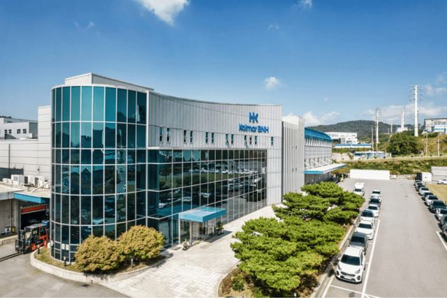 콜마홀딩스는 콜마비앤에이치를 생명과학 전문기업으로 리포지셔닝한다. 그룹 차원의 경영 쇄신을 통해 시장 신뢰 회복과 그룹의 미래 경쟁력 강화에 나선다는 방침이다. /사진=콜마비앤에이치