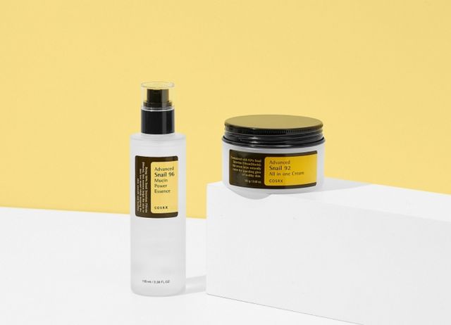 코스알엑스 스테디샐러 중 하나인 스네일 에센스 & 크림. /사진=코스알엑스