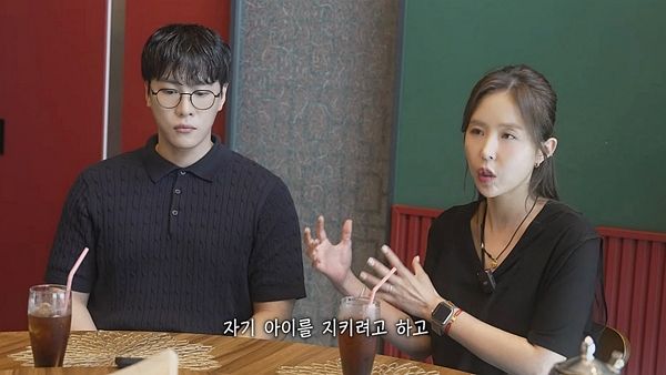 그룹 코요태 신지와 결혼을 앞둔 가수 문원이 돌싱이라고 털어놨다. 사진은 가수 문원과 그룹 코요태 신지. /사진=유튜브 채널 '어떠신지?!' 캡처