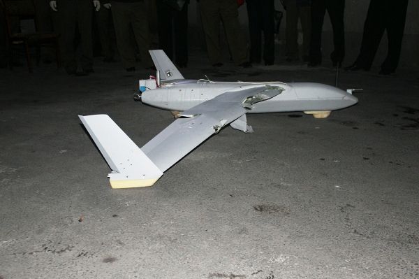 '평양 무인기 침투' 사건이 발생한 지난해 10월8일 김용현 전 국방부 장관이 국방부 드론작전사령부에 장병격려금을 지급한 것으로 파악됐다. 사진은 지난해 10월 북한 국방성 대변인이 남한의 무인기가 평양에 침투했다고 주장하며 공개한 무인기 모습. /사진=뉴스1