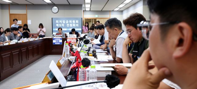 3일 세종시 정부세종청사에서 최저임금위원회 9차 전원회의가 개최됐다. / 사진=뉴시스 강종민 기자 