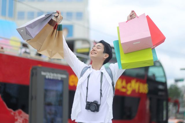 쇼핑중독에서 벗어날 수 있는 방법이 주목된다. 사진은 기사 내용과는 무관함. /사진=클립아트코리아
