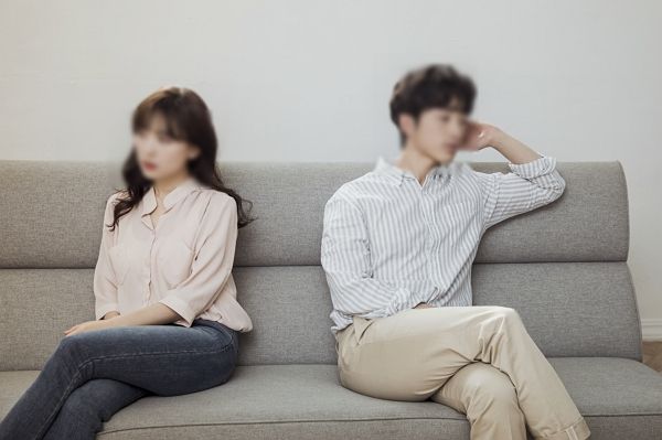 불륜을 저지른 남편이 아내에게 성폭행을 시도하고 되레 이혼 소송을 제기한 사연이 전해졌다. 사진은 기사 내용과 직접적인 관련이 없음. /사진=클립아트코리아